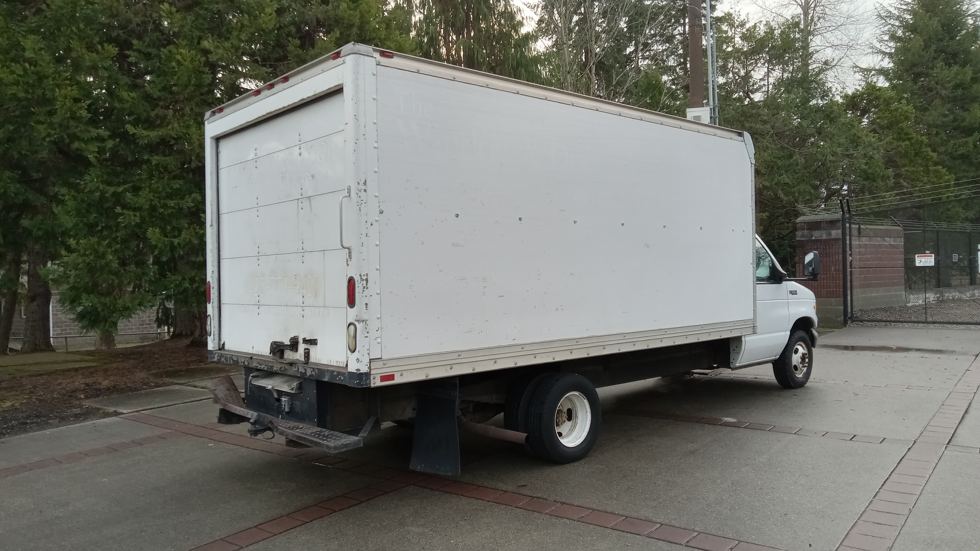 Ford E350 Box Truck