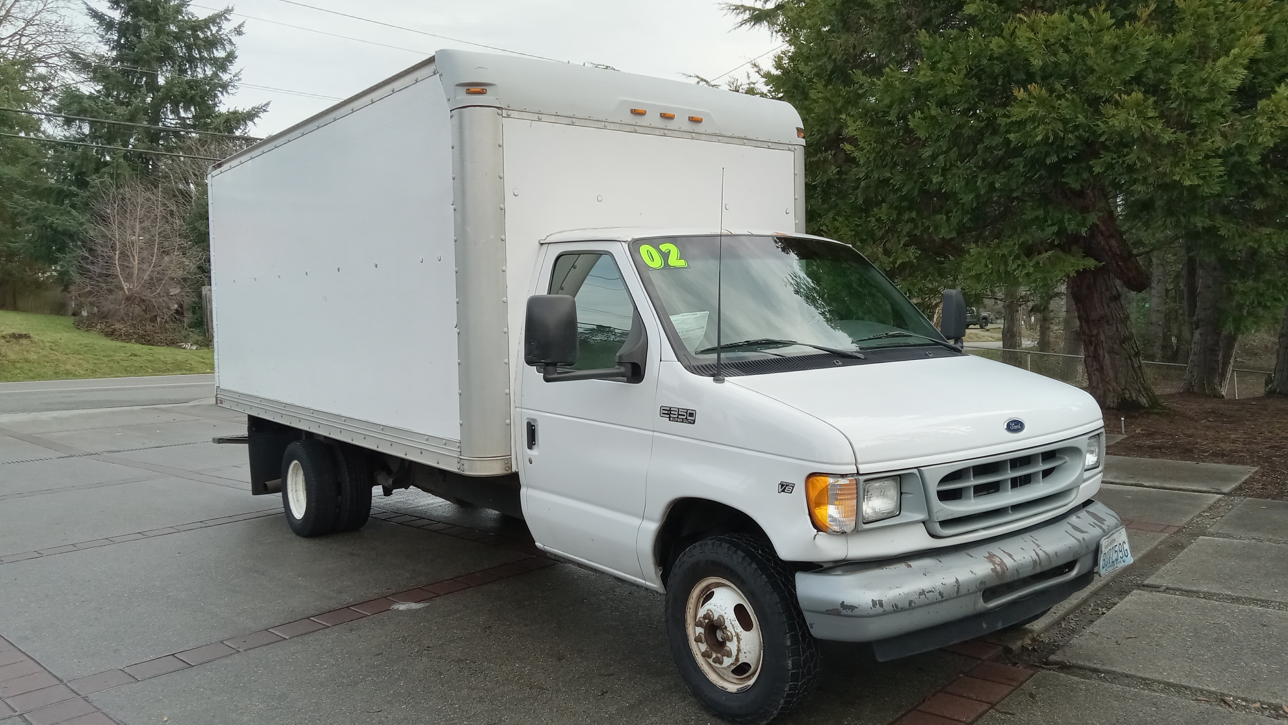 Ford E350 Box Truck