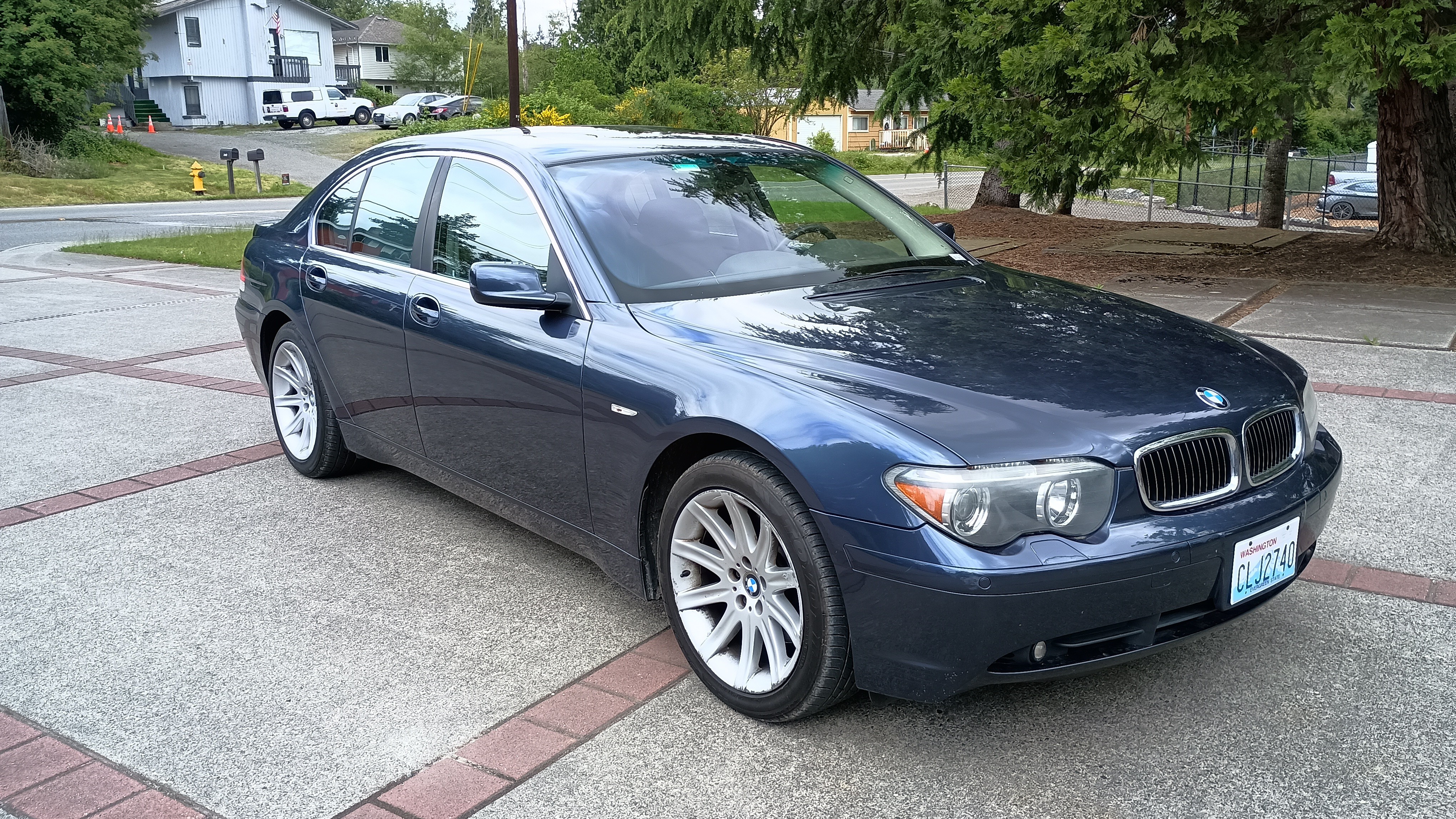 2002 BMW 745i