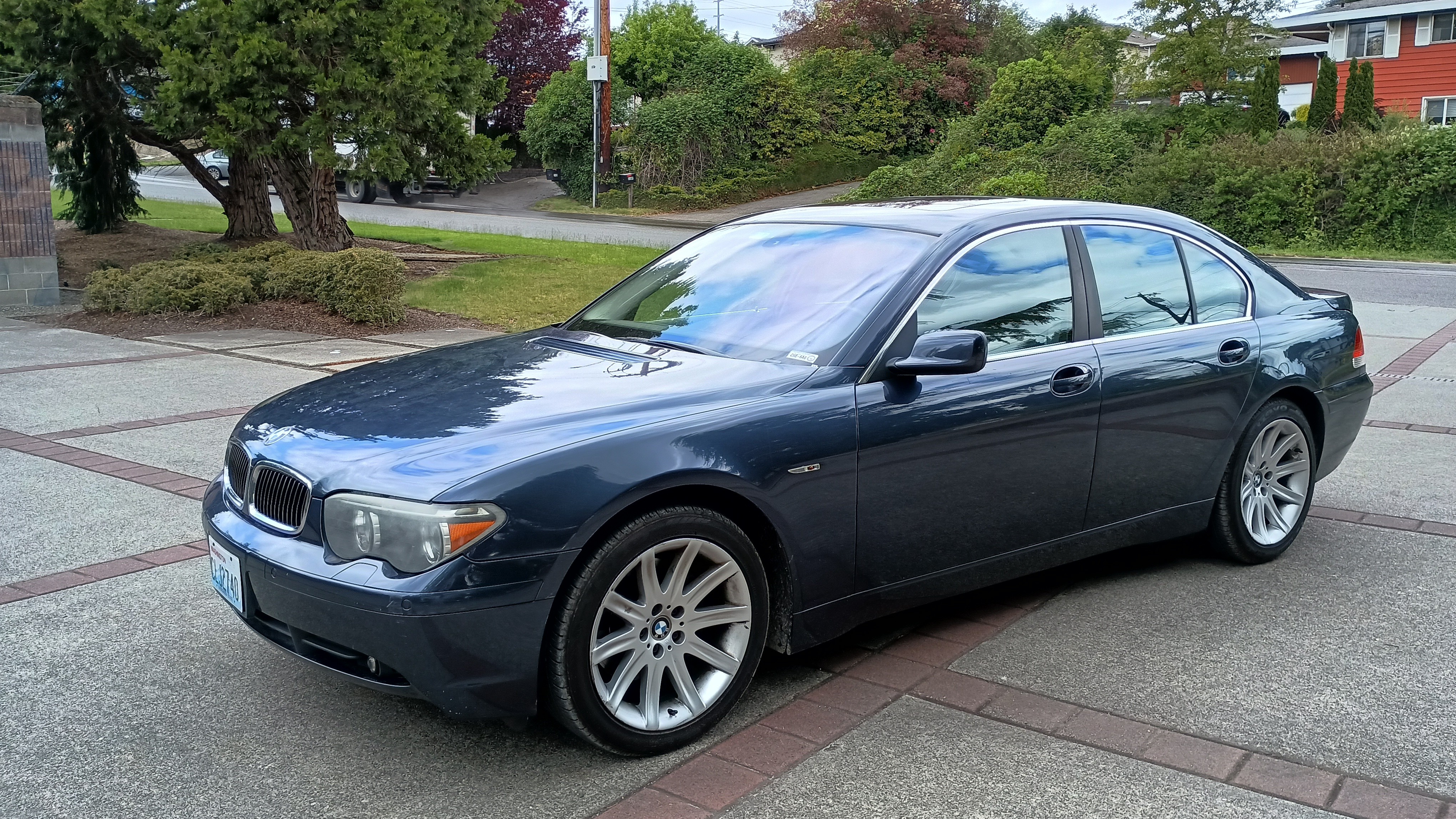 2002 BMW 745i
